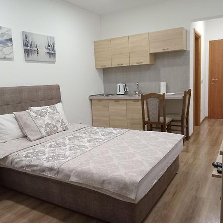 Apartments Karic Aerodrom Tuzla Dubrave Gornje 외부 사진