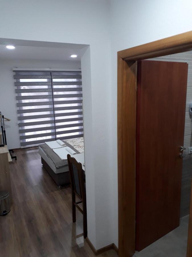 Apartments Karic Aerodrom Tuzla Dubrave Gornje 외부 사진